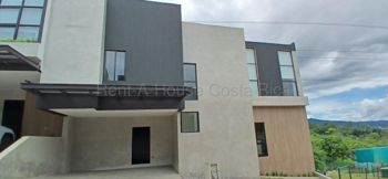 Alquiler de casa moderna en condominio en Guachipelín de Escazú #27-815 GS
