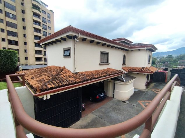 Se Vende (Venta) Inversión Casa en Jaboncillos Escazú Cod SU 1349 en San Rafael, Escazú, San José — $410,000 - Foto 2 de 33