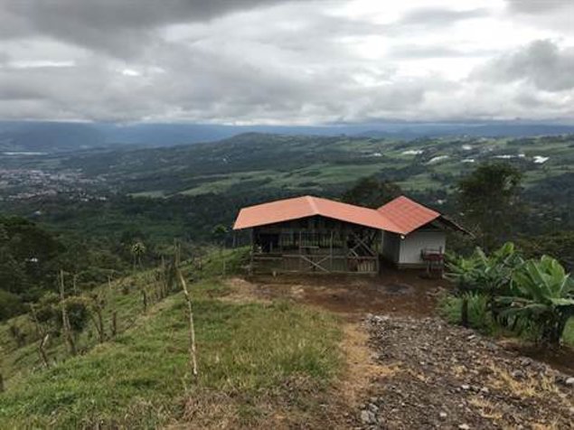 Finca de 20,974 con vistas de Cartago en Atenas, Alajuela — $142,000