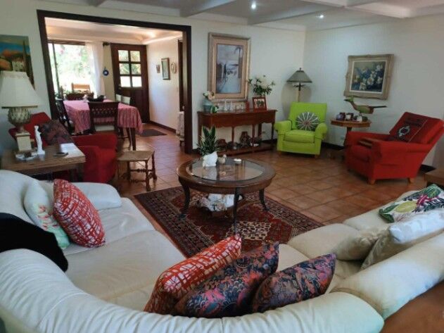 CASA EN VENTA EN SAN RAFAEL ESCAZÚ en San Rafael, Escazú, San José — $375,000