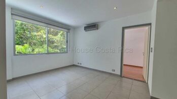 Venta de Casa en Piedades de Santa Ana. RAH 26-1706 in Piedades, Santa Ana, San José — $360,000 - Photo 4 of 19