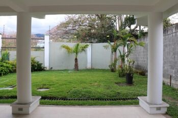 Se vende moderna casa de 3 plantas en Guachipelín de Escazú 24-31 en San Rafael, Escazú, San José — $415,000 - Foto 5 de 18