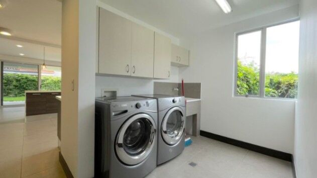 MLS-25-1972 LS ALQUILER CASA SAN RAFAEL ESCAZU in San Rafael, Escazú, San José — $3,950