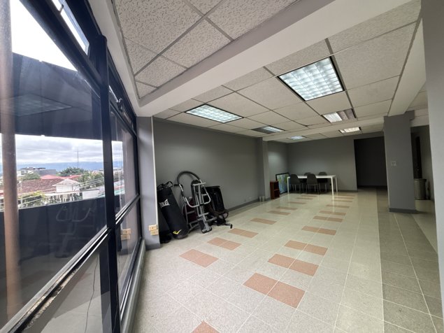 LOCAL COMERCIAL U OFICINA, BARRIO ESCALANTE, 75 M² en Carmen, San José — $1,200 - Foto 3 de 7