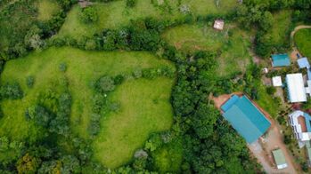 Casa con Briza y Potrero en Daniel Flores, Pérez Zeledón, San José — $240,000 - Foto 4 de 7