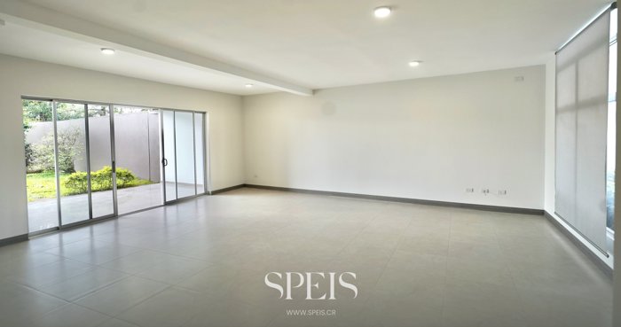 Venta de Casa en Condominio Barlovento in Tres Ríos, La Unión, Cartago — $450,000 - Photo 2 of 16