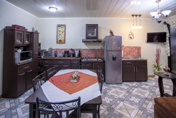 Spacious House in Residential - Grecia en Grecia, Alajuela — 105 000 000 ₡ - Foto 4 de 26
