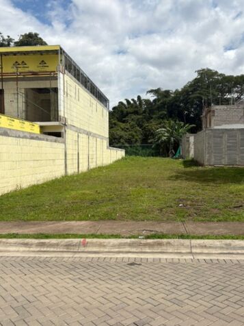 VENDO LOTE EN SANTA ANA-URBANO. en Santa Ana, San José — $238,500