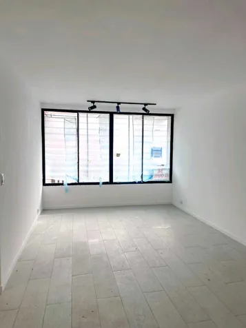 Casa en Escazú | Residencial u Oficina | 3 Hab. | 3 Parqueos | $2.500 en Escazú, San José — $2,200 - Foto 3 de 13