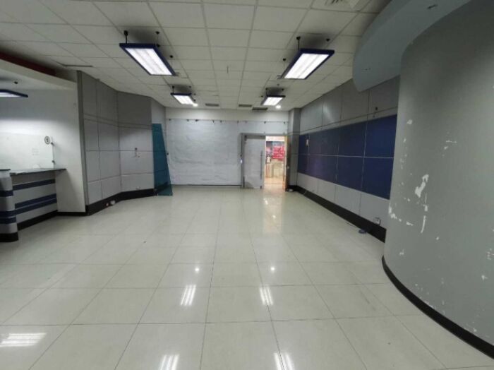 Venta de Local Comercial en San Francisco de Heredia. RAH 26-61 in San Francisco, Heredia — $325,000