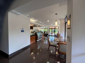 Venta de Apartamento en Pozos de Santa Ana. RAH 26-127 in Pozos, Santa Ana, San José — $220,000 - Photo 4 of 16