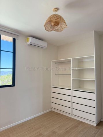 Venta de Casa en Grecia-Alajuela. RAH 27-548 en Grecia, Alajuela — $218,000 - Foto 3 de 20
