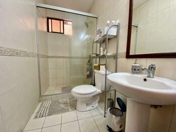 Apartamento en Venta en Pozos, Santa Ana.  in Pozos, Santa Ana, San José — $198,000 - Photo 5 of 10