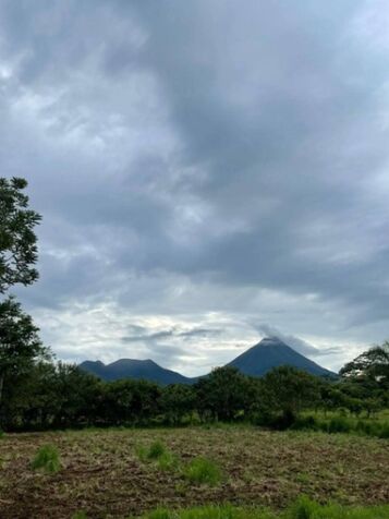 Lotes con Vista al Volcán y Con Bosque, Río en La Fortuna en La Fortuna, San Carlos, Alajuela — ₡ 63 100 000