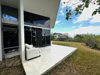 Casa Contemporánea en venta. Santa Ana – Naturaleza y diseño en armonía –Piscina y entorno protegido in Piedades, Santa Ana, San José — $575,000 - Photo 4 of 18