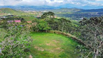 Terreno amplio de 2.500 m² en Santiago, San Ramón, Costa Rica in Santiago, San Ramón, Alajuela — $171,000 - Photo 4 of 5