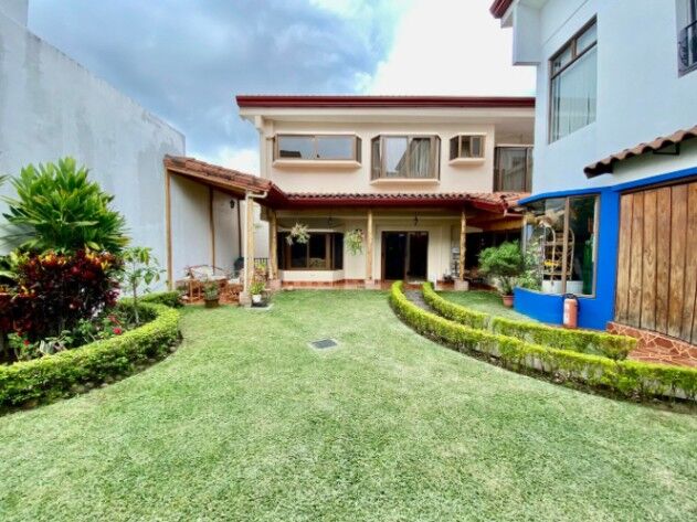 Venta de Preciosa Casa en La Unión, Cartago / Mls. 25-8 OFC JB en Tres Ríos, La Unión, Cartago — $625,000