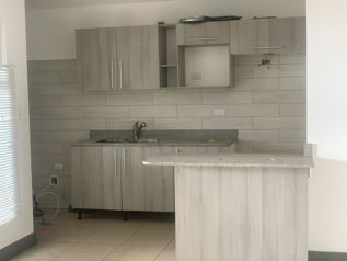 REMATE BANCARIO SE VENDE CONDOMINIO MONTES DE OCA SABANILLA en Sabanilla, Montes De Oca, San José — $146,690 - Foto 5 de 13