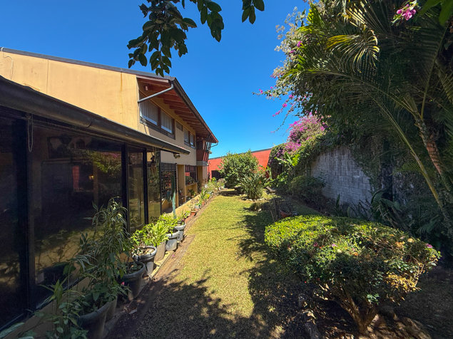 Bosques de doña Rosa Belen - Venta de hermosa propiedad in La Asunción, Belén, Heredia — $540,000 - Photo 3 of 16