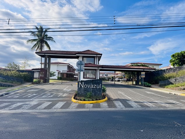 Se vende lote en Condominio Novazul, Desamparados de Alajuela in Desamparados, Alajuela — ₡ 50 000 000