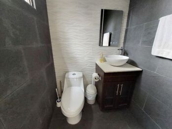 Venta de Casa en Santo Domingo, Heredia. RAH 25-1934 en Santo Tomás, Santo Domingo, Heredia — $520,000 - Foto 5 de 20