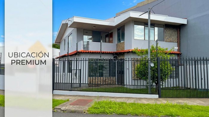 Venta de Casa en LOS YOSES-San José. RAH 27-405 in Zapote, San José — $265,000