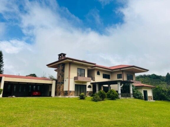 Venta de Casa en Coronado, San José. RAH 26-1132 in San Rafael, Vázquez de Coronado, San José — $750,000