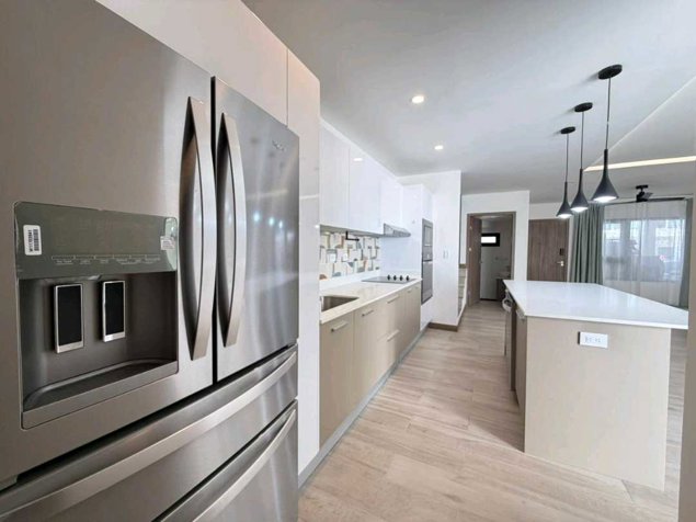 ESTRENE CASA EN SANTA ANA URBANO. en Santa Ana, San José — $2,400 - Foto 3 de 27