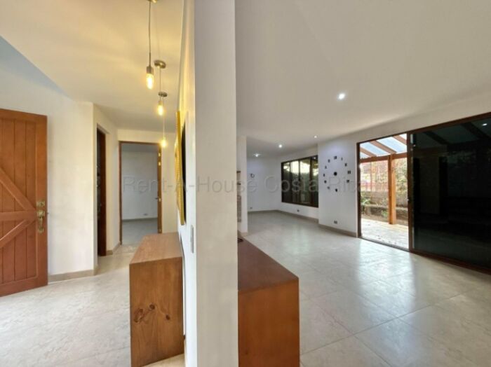 Se vende casa en Ulloa Heredia 26-1652 en Ulloa, Heredia — ₡ 240 000 000