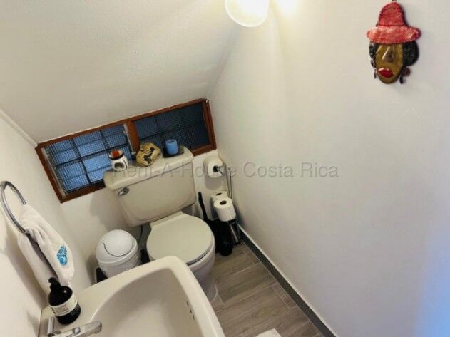 Alquiler de Casa AMUEBLADA en Sabanilla de Montes de Oca. RAH 26-2176 in Sabanilla, Montes De Oca, San José — ₡ 800 000