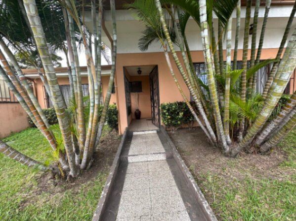 Venta de Casa en Goicoechea, San José. RAH 24-972 en Guadalupe, Goicoechea, San José — $260,000