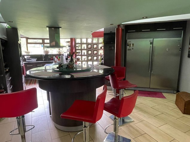 VENTA DE QUINTA, HEREDIA, SAN RAFAEL, RESIDENCIAL AVES DEL  PARAISO en San Rafael, Heredia — $1,150,000 - Foto 3 de 17