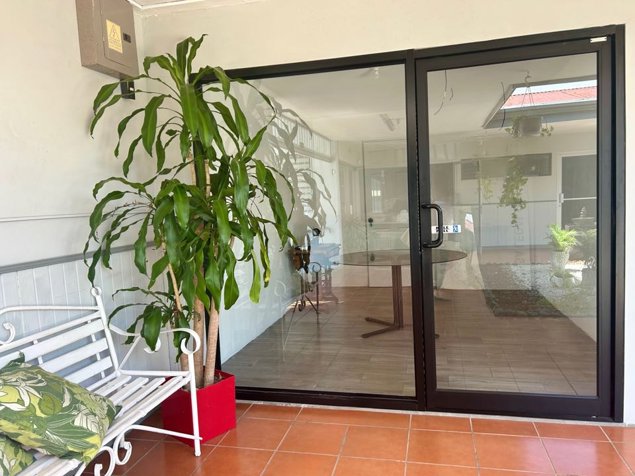 ALQUILER DE LOCAL, HEREDIA, BELÉN CENTRO en San Antonio, Belén, Heredia — ₡ 250 000