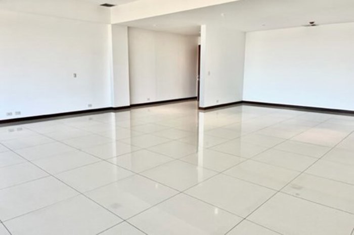 Excelente Penthouse en Escazu in San Rafael, Escazú, San José — $622,000