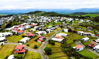 Venta de Lote en Condominio Montezuma in Grecia, Alajuela — 41 000 000 ₡ - Photo 5 of 10
