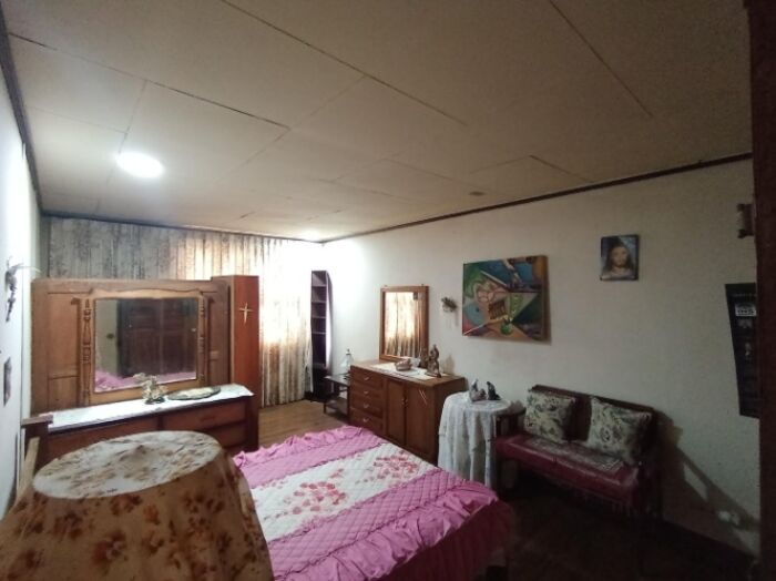 Se vende casa en Zapote San José 26-707 en Zapote, San José — ₡ 165 000 000