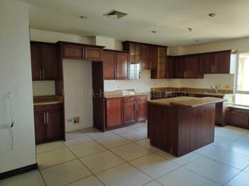 Venta de exclusivo apartamento ubicado en elegante zona de San Rafael de Eascazu 26-2188 en San Rafael, Escazú, San José — $395,000 - Foto 4 de 14