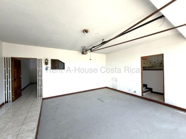Venta de Casa en Goicoechea-Guadalupe. en Guadalupe, Goicoechea, San José — ₡ 137 000 000