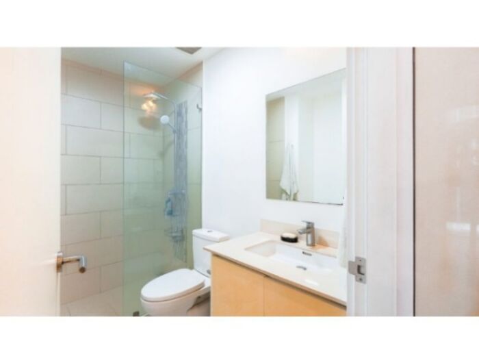 VENDO APARTAMENTO AMUEBLADO, EN ESCAZÚ VILLAGE in Escazú, San José — $330,000