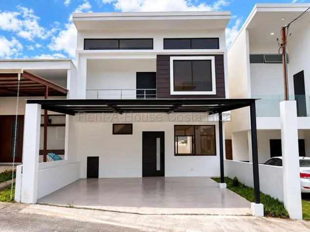 Venta de Casa en Agua Caliente de Cartago. RAH 27-857 en Aguacaliente, Cartago — ₡ 89 500 000