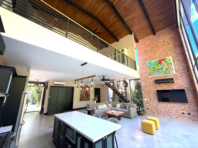 Modern 3-Bedroom Loft for Sale in Playa Potrero | Luxury Home in Guanacaste en Tempate, Santa Cruz, Guanacaste — $875,000