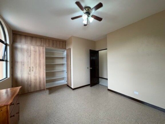 Alquiler de Apartamento en Escazú. RAH 26-1172 in Escazú, San José — ₡ 450 000
