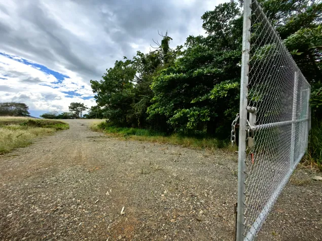 FOR SALE 8.3 Ha mixed-use farm with a view of the Tárcoles River in Hacienda Vieja, Orotina, Alajuela — $995,000