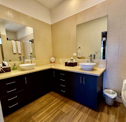 Casa para la venta en Condominio Montaña Luna Piedades Santa Ana en Piedades, Santa Ana, San José — $435,000 - Foto 3 de 13