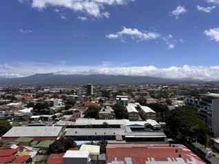 Apartamento en Alquiler – Condominio Torres Los Yoses, San Pedro en San Pedro, Montes De Oca, San José — $1,200 - Foto 5 de 22