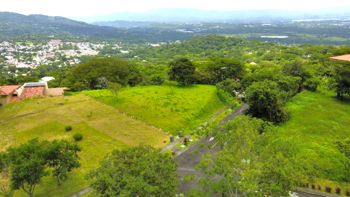 Santa Ana | Premium Lot in Hacienda Los Bambúes