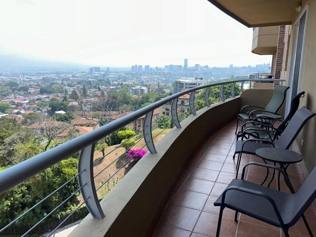 Se alquila apartamento en Escazu en San Rafael, Escazú, San José — $2,500