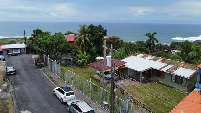 SE VENDE TERRENO CON VISTA AL MAR, LIMON, COSTA RICA en Limón — ₡ 80 000 000 - Foto 2 de 38