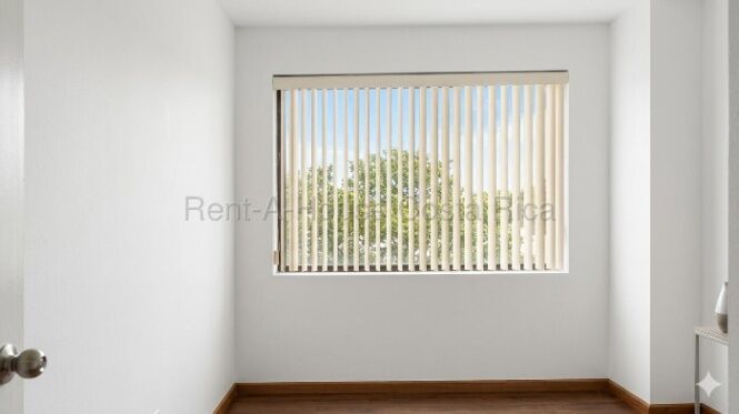 Venta | Hermoso apartamento de 3 habitaciones en San José #27-84 GS en Uruca, San José — $150,000