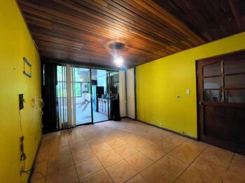Se vende casa en San Rafael Heredia 25-1806 en Ángeles, San Rafael, Heredia — $412,000 - Foto 5 de 24